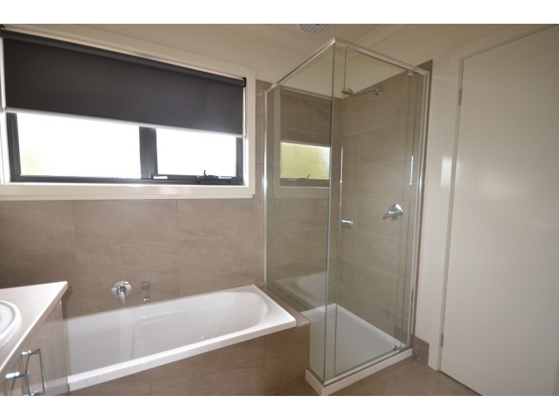 3/4 Shield Court, Kilsyth VIC 3137