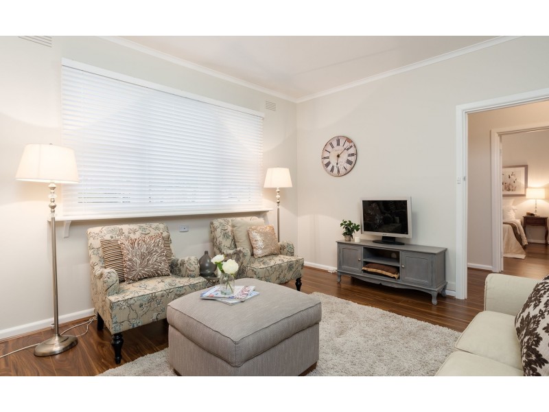 15 Farnley Street, Croydon VIC 3136
