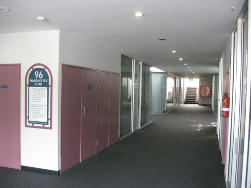 14/96 Manchester Road, Mooroolbark VIC 3138