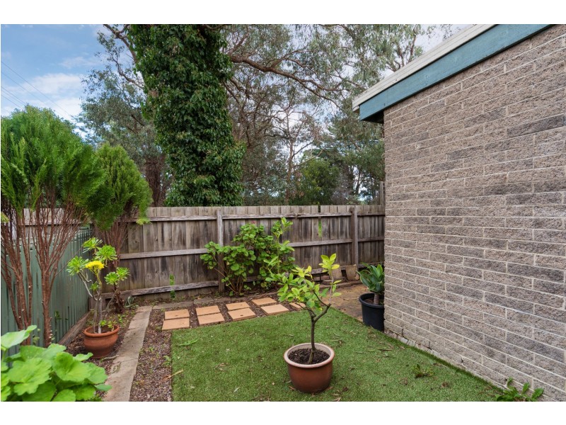 1/10 Pleasant Street, Kilsyth VIC 3137