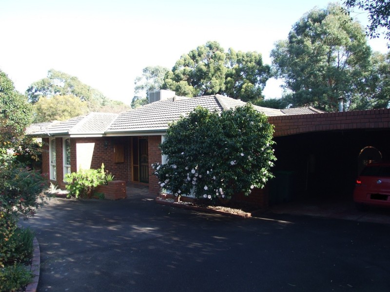 11 Morrison Crescent, Kilsyth VIC 3137