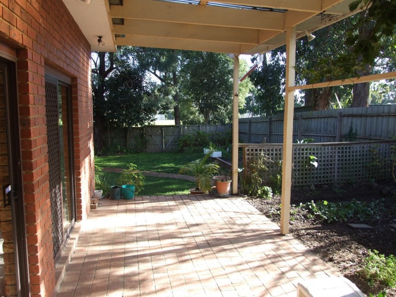 11 Morrison Crescent, Kilsyth VIC 3137