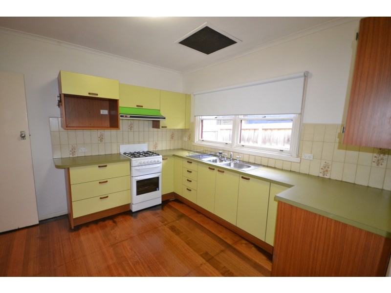 86 Mount View Parade, Croydon VIC 3136