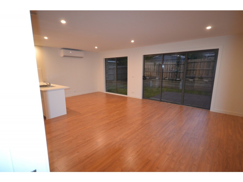 1/9 Wenwood Street, Ringwood East VIC 3135