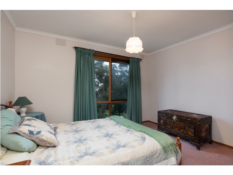 9 Cornelia Close, Kilsyth VIC 3137