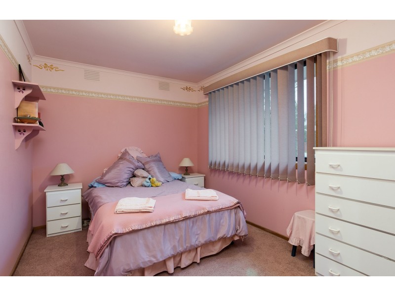 9 Cornelia Close, Kilsyth VIC 3137