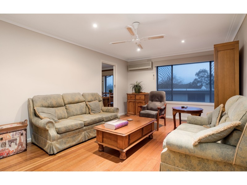 14 Central Avenue, Mooroolbark VIC 3138