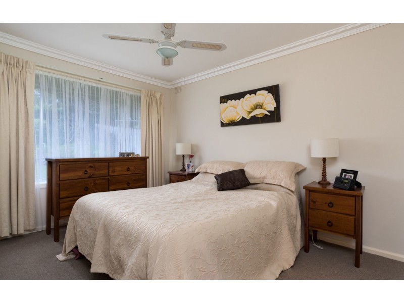 14 Central Avenue, Mooroolbark VIC 3138