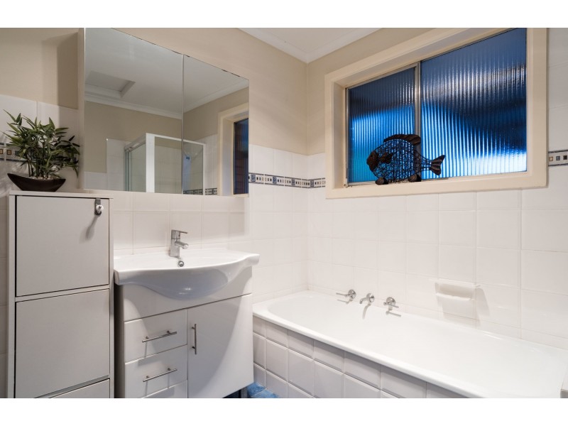 14 Central Avenue, Mooroolbark VIC 3138