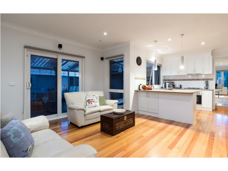 3 Diane Crescent, Mooroolbark VIC 3138