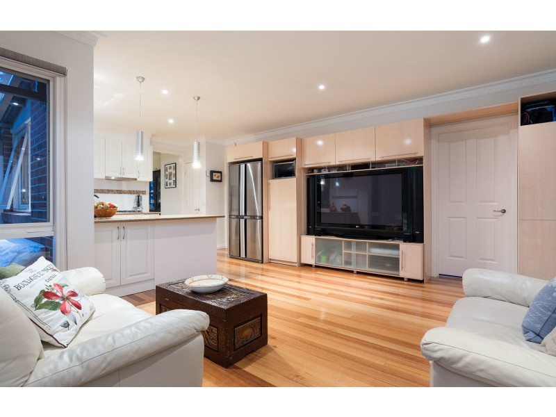 3 Diane Crescent, Mooroolbark VIC 3138