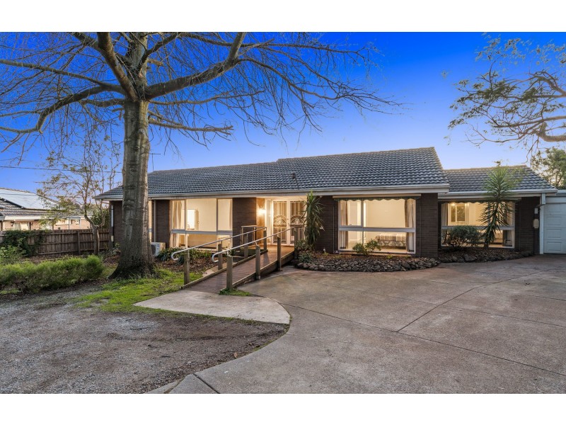 103 Hawthory Road, Mooroolbark VIC 3138