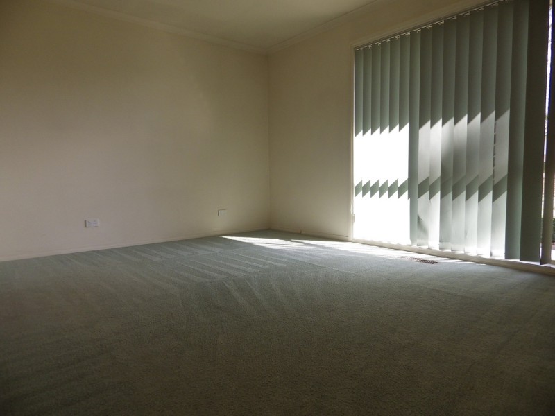 2/10 Dennis Street, Croydon VIC 3136