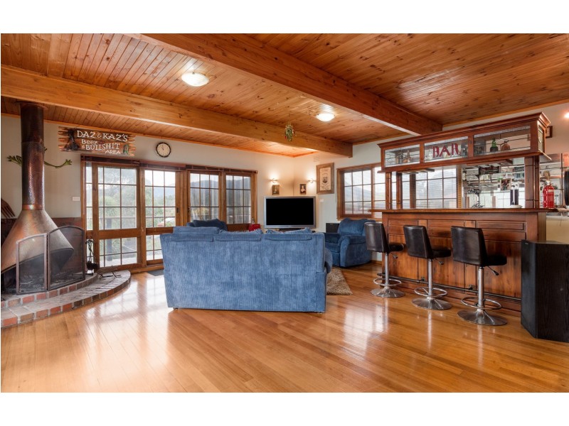 69 Birkenhead Drive, Kilsyth VIC 3137