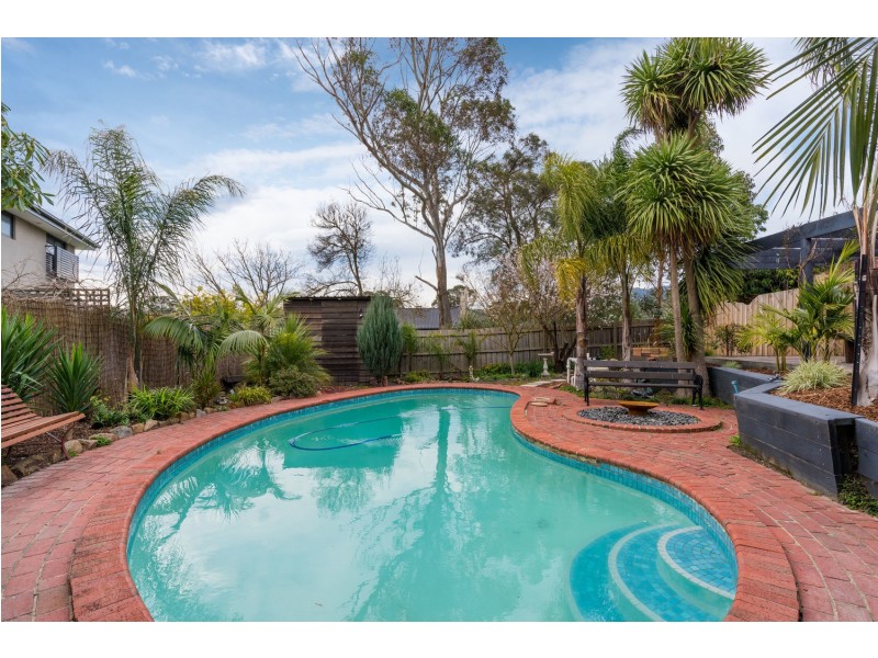 69 Birkenhead Drive, Kilsyth VIC 3137