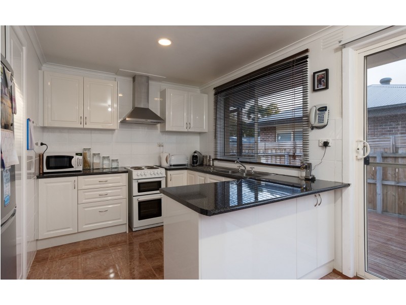 45 Balmoral Street, Kilsyth VIC 3137