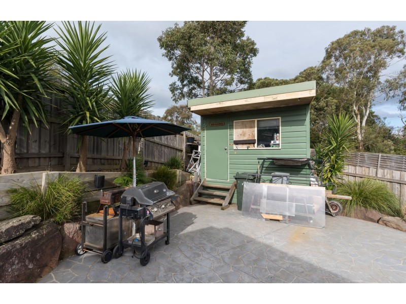 16a Gardner Parade, Mount Evelyn VIC 3796