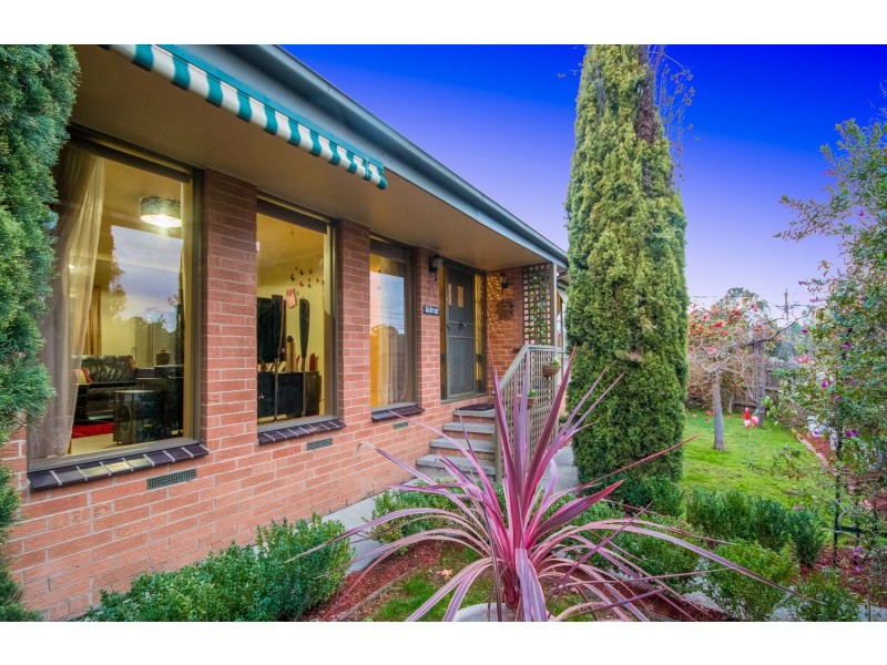 5 Highland Crescent, Mooroolbark VIC 3138