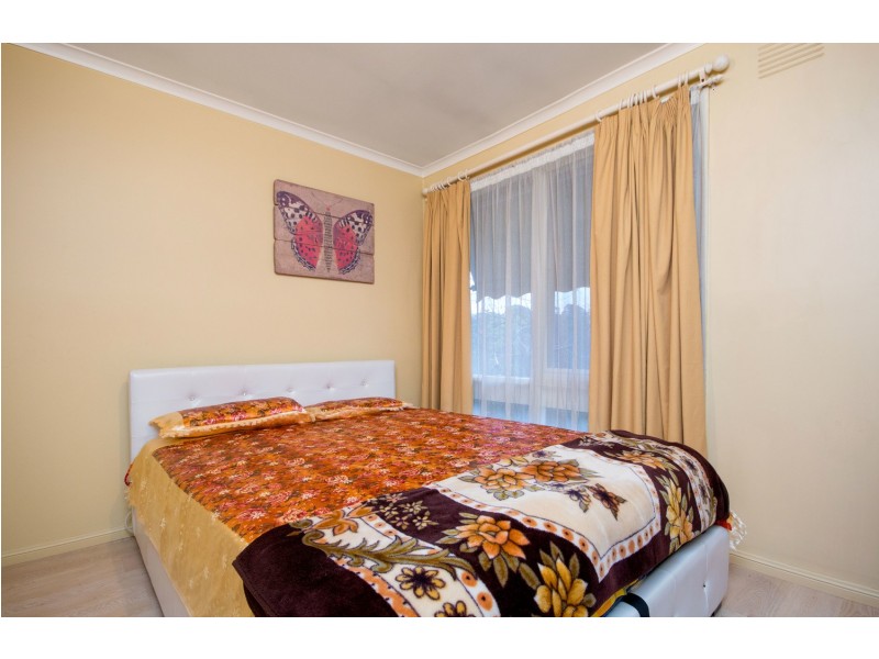 5 Highland Crescent, Mooroolbark VIC 3138