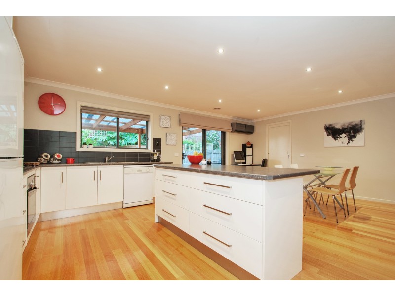 19a Cameron Road, Croydon VIC 3136