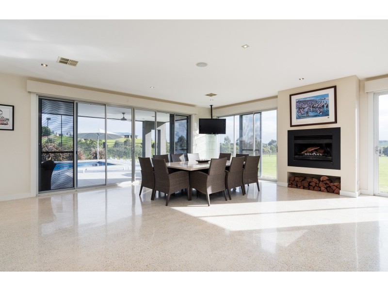 70 Sunset Drive, Chirnside Park VIC 3116