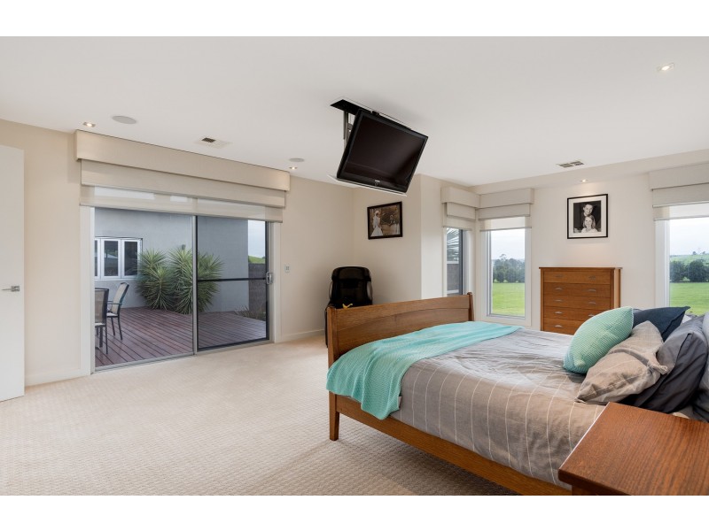 70 Sunset Drive, Chirnside Park VIC 3116