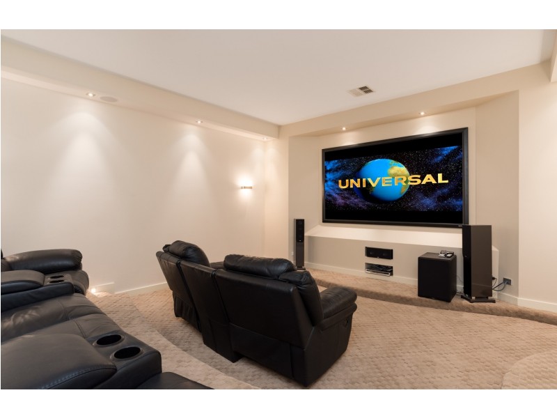 70 Sunset Drive, Chirnside Park VIC 3116