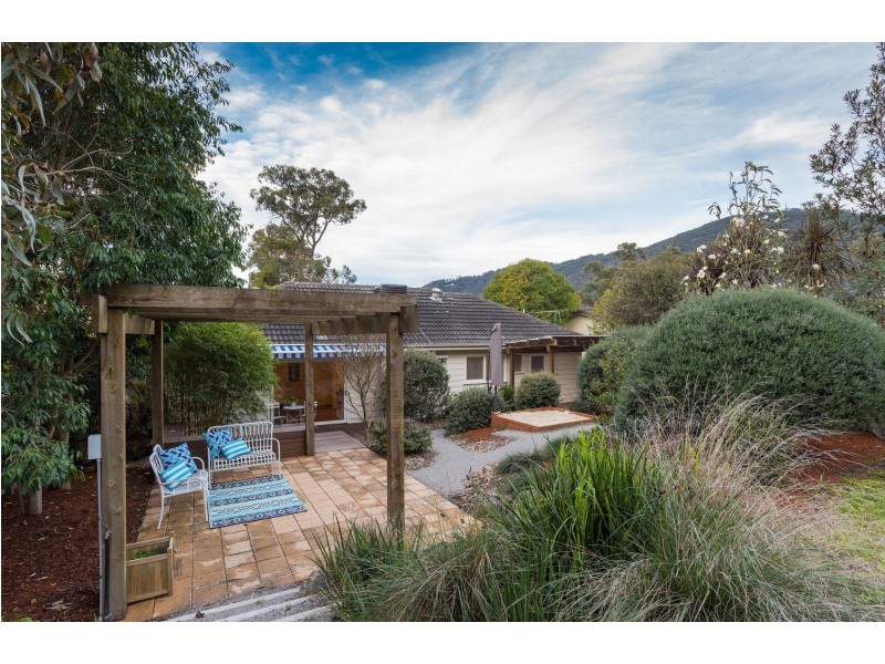 34 Gratten Road, Montrose VIC 3765