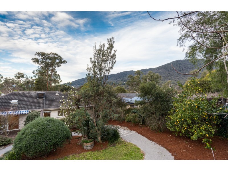 34 Gratten Road, Montrose VIC 3765