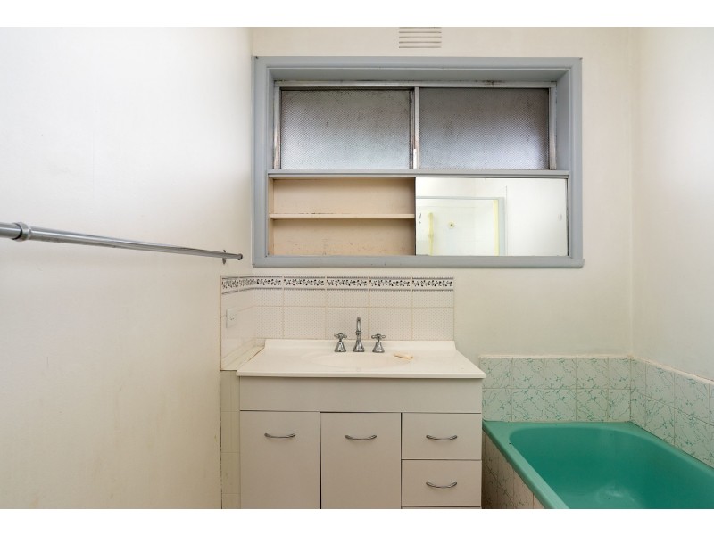 40 Lomond Avenue, Kilsyth VIC 3137