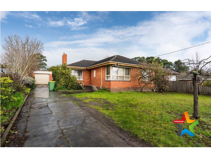 6 Geoffrey Drive, Kilsyth VIC 3137