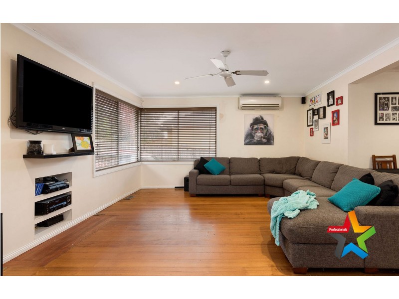 319 Hull Road, Mooroolbark VIC 3138