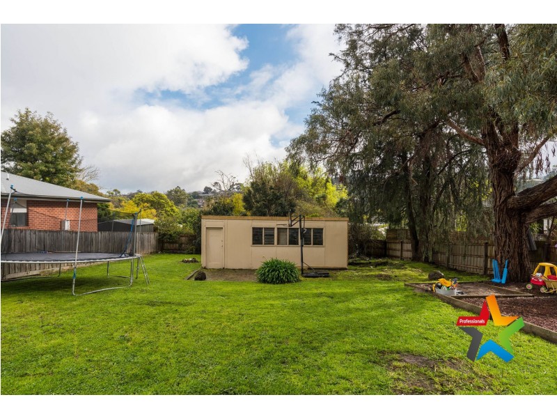 319 Hull Road, Mooroolbark VIC 3138