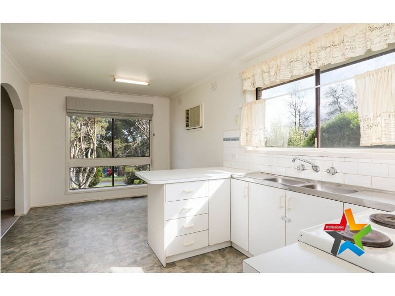18 Connors Flat Road, Wandin North VIC 3139