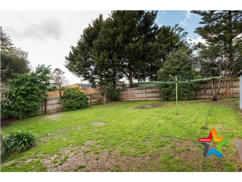 18 Connors Flat Road, Wandin North VIC 3139