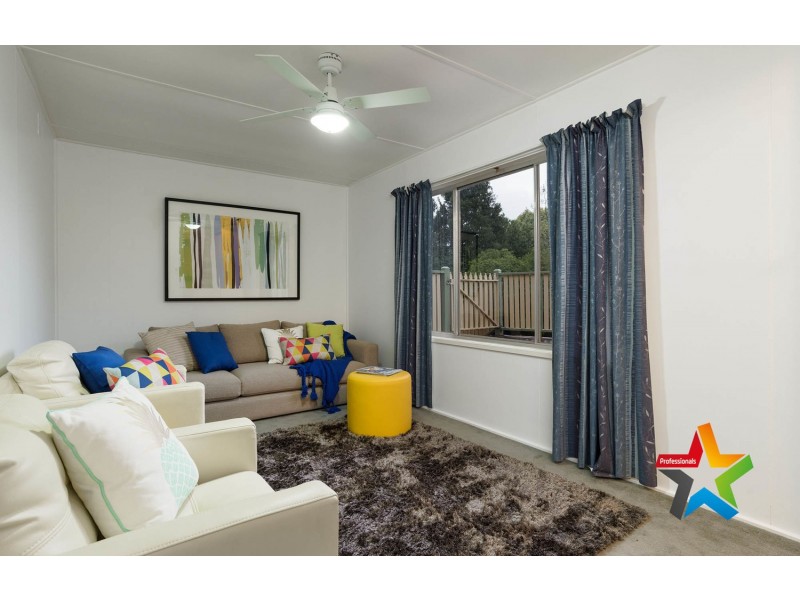 9 Arkarra Court, Mooroolbark VIC 3138