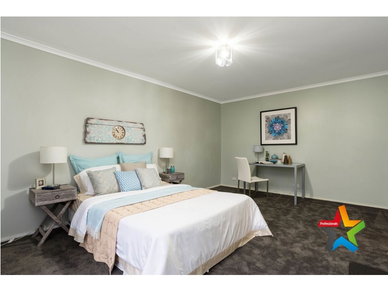 9 Arkarra Court, Mooroolbark VIC 3138