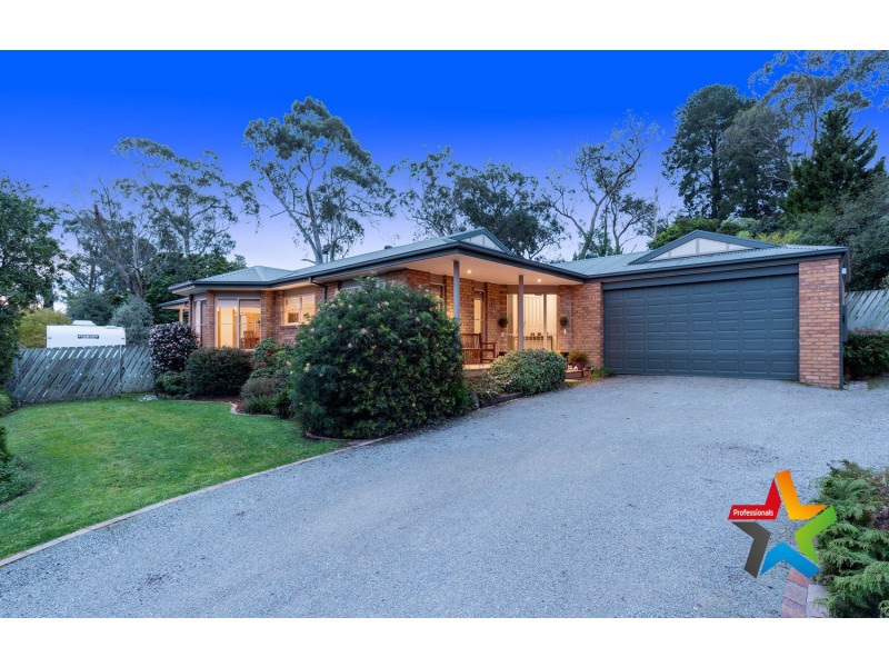 9 Christa Court, Lilydale VIC 3140
