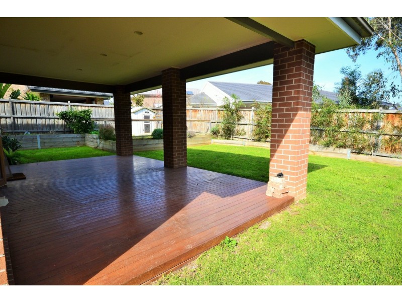 36 The Range Boulevard, Croydon VIC 3136