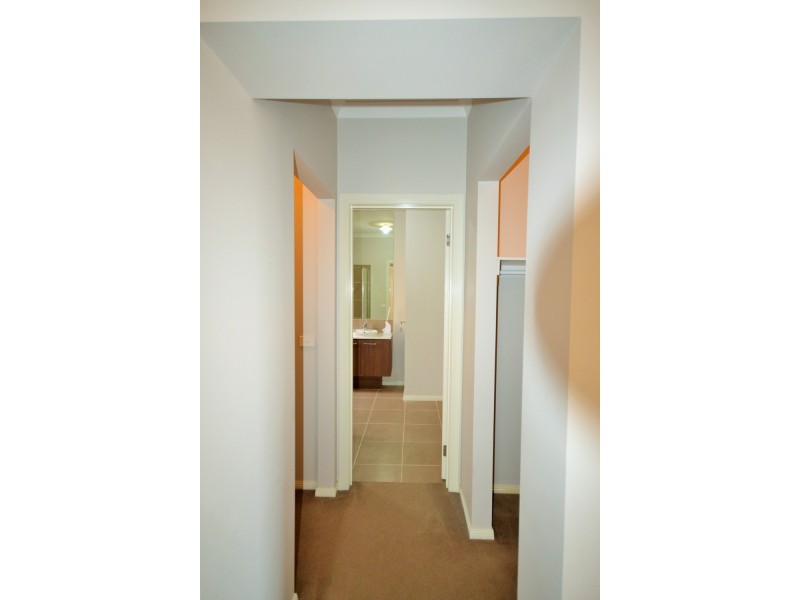 36 The Range Boulevard, Croydon VIC 3136