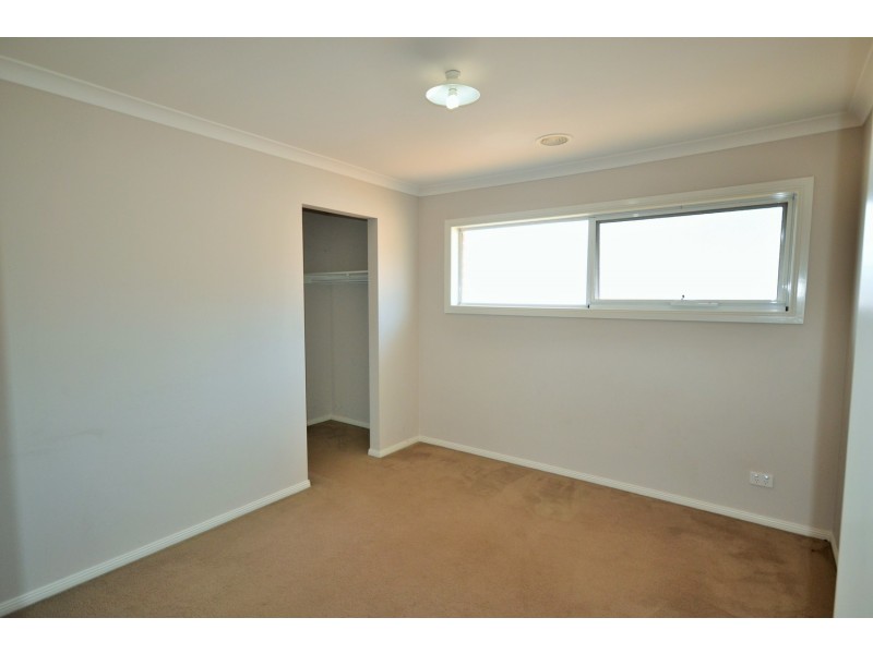 36 The Range Boulevard, Croydon VIC 3136