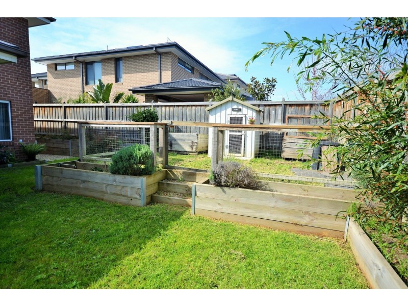 36 The Range Boulevard, Croydon VIC 3136