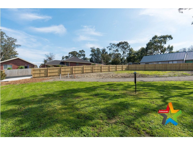 5b Fernhill Road, Mount Evelyn VIC 3796