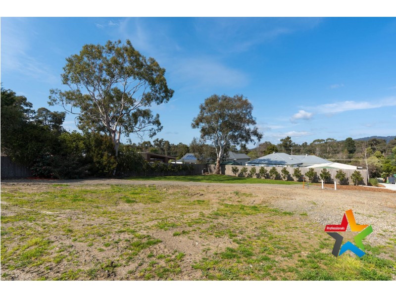 5b Fernhill Road, Mount Evelyn VIC 3796
