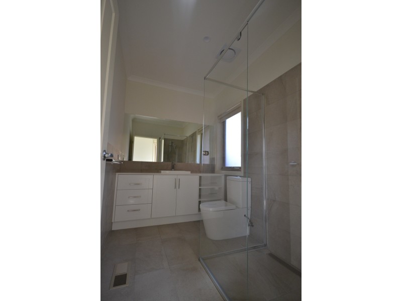 1/6 Cameron Court, Kilsyth VIC 3137