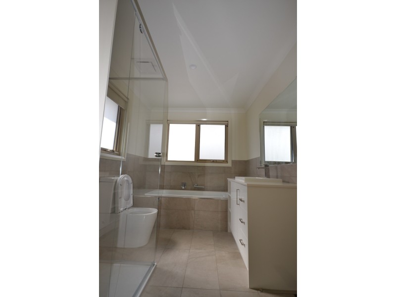 1/6 Cameron Court, Kilsyth VIC 3137