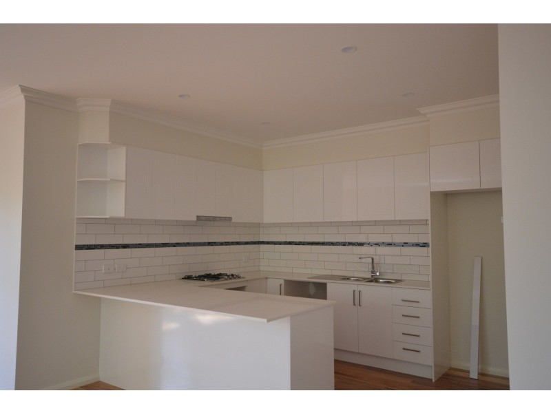 2/6 Cameron Court, Kilsyth VIC 3137