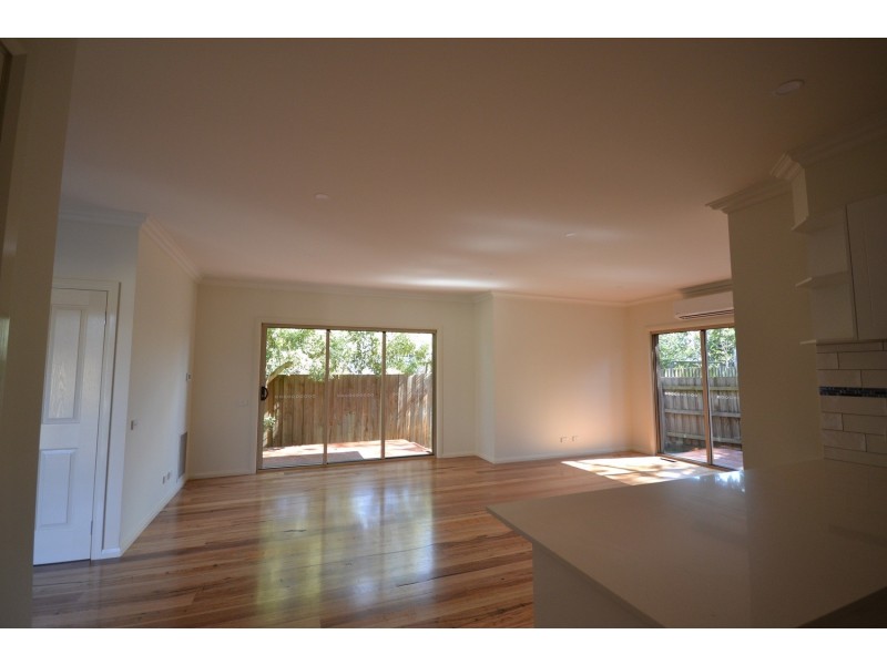 2/6 Cameron Court, Kilsyth VIC 3137