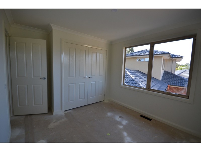 2/6 Cameron Court, Kilsyth VIC 3137