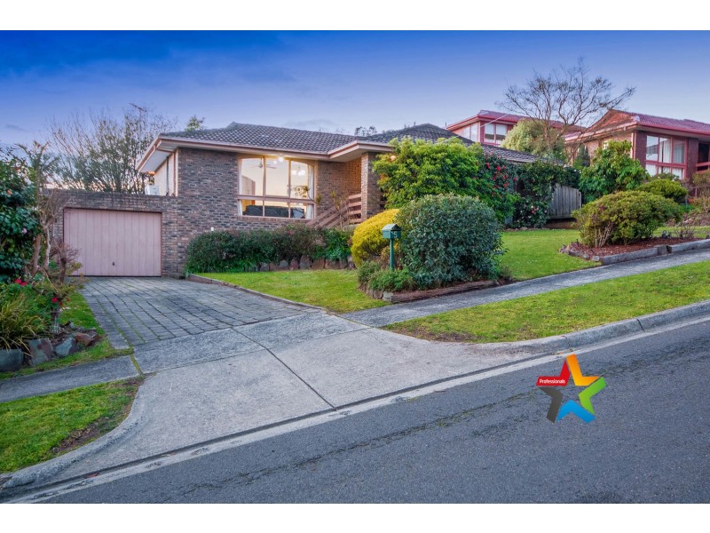 5 Ross Pincott Drive, Mooroolbark VIC 3138